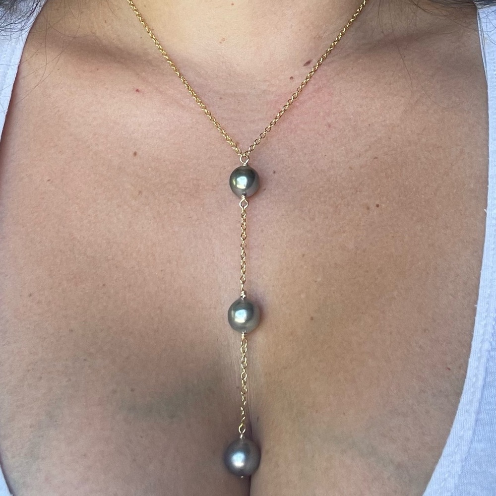 Beautiful Triple Tahitian Pearl Lariat Necklace